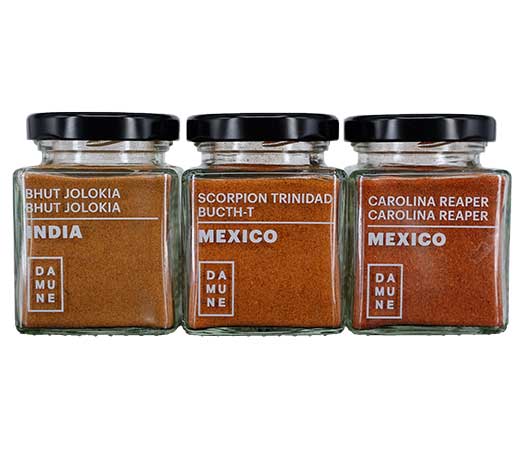 World's Hottest Chilies in Powder: Carolina Reaper, Bhut Jolokia & Scorpion Trinidad Butch T